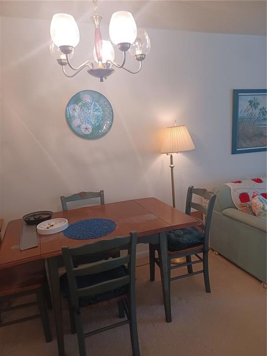 For Sale: $92,000 (1 beds, 1 baths, 747 Square Feet)