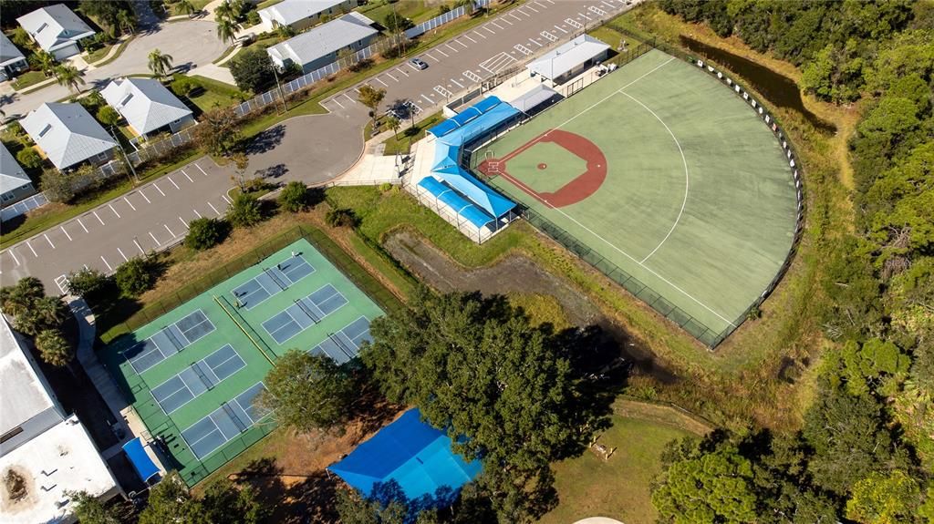 На продажу: $339,900 (3 спален, 2 ванн, 1564 Квадратных фут)