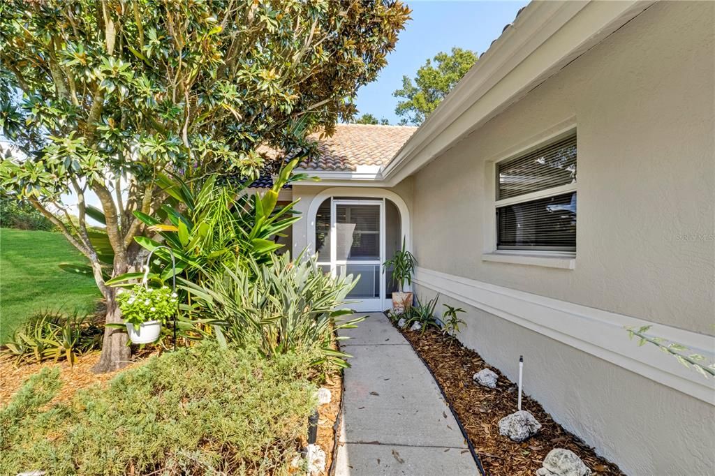 На продажу: $339,900 (3 спален, 2 ванн, 1564 Квадратных фут)