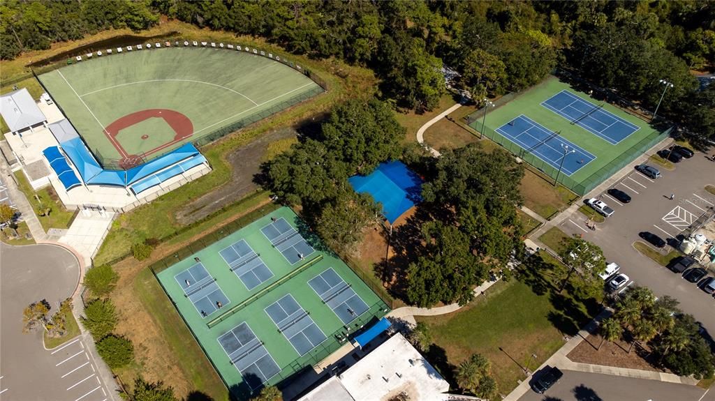 На продажу: $339,900 (3 спален, 2 ванн, 1564 Квадратных фут)