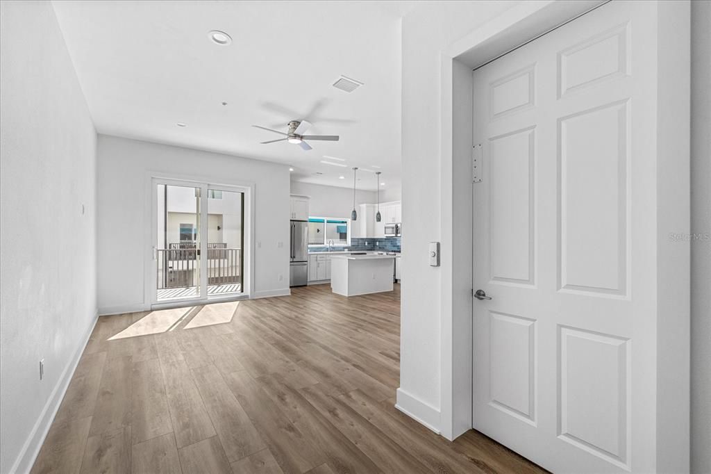 待售: $1,574,900 (5 贝兹, 4 浴室, 2706 平方英尺)