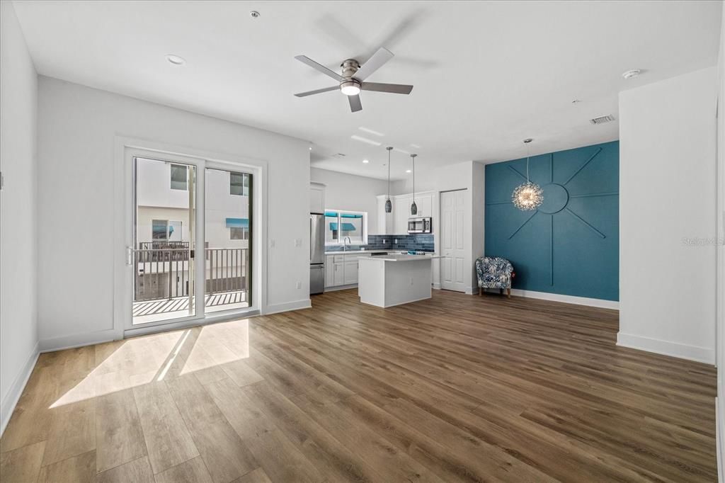 待售: $1,574,900 (5 贝兹, 4 浴室, 2706 平方英尺)