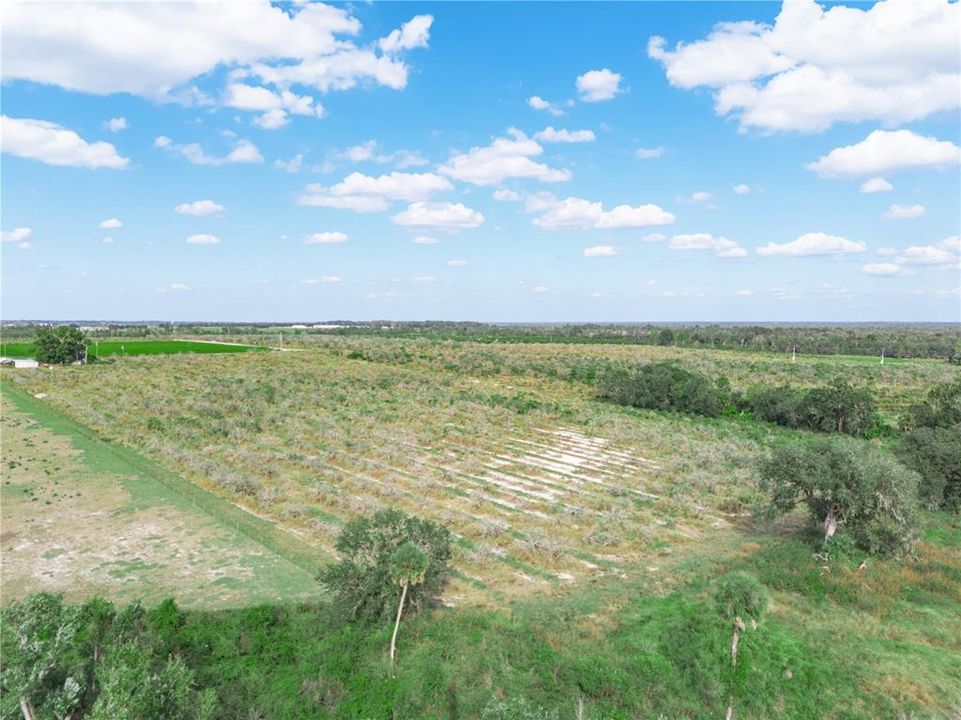 На продажу: $2,394,000 (114.00 acres)