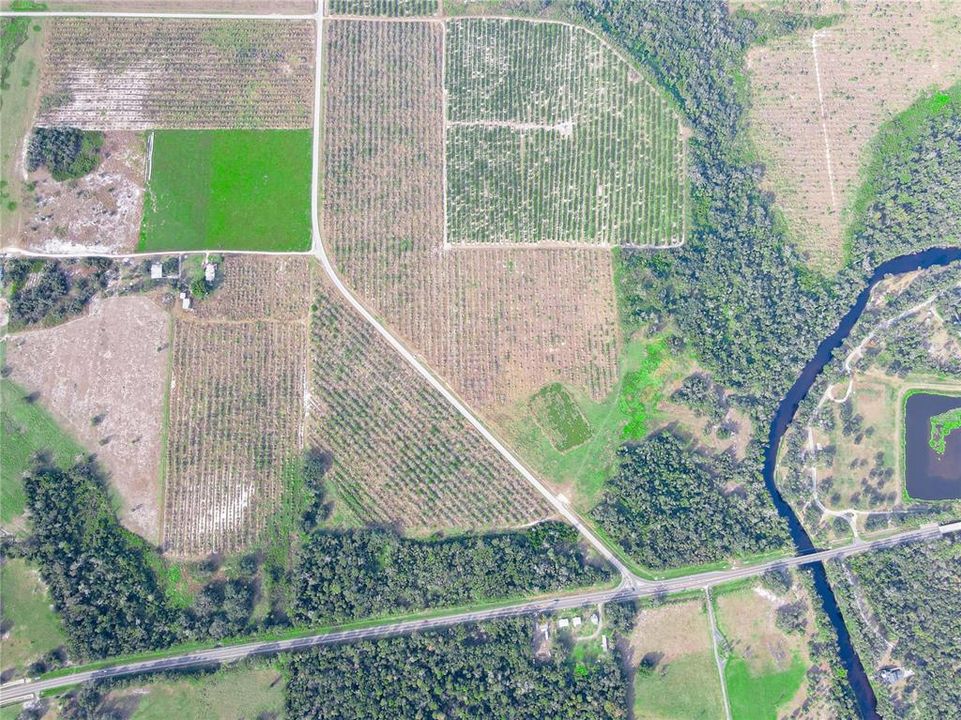 На продажу: $2,394,000 (114.00 acres)