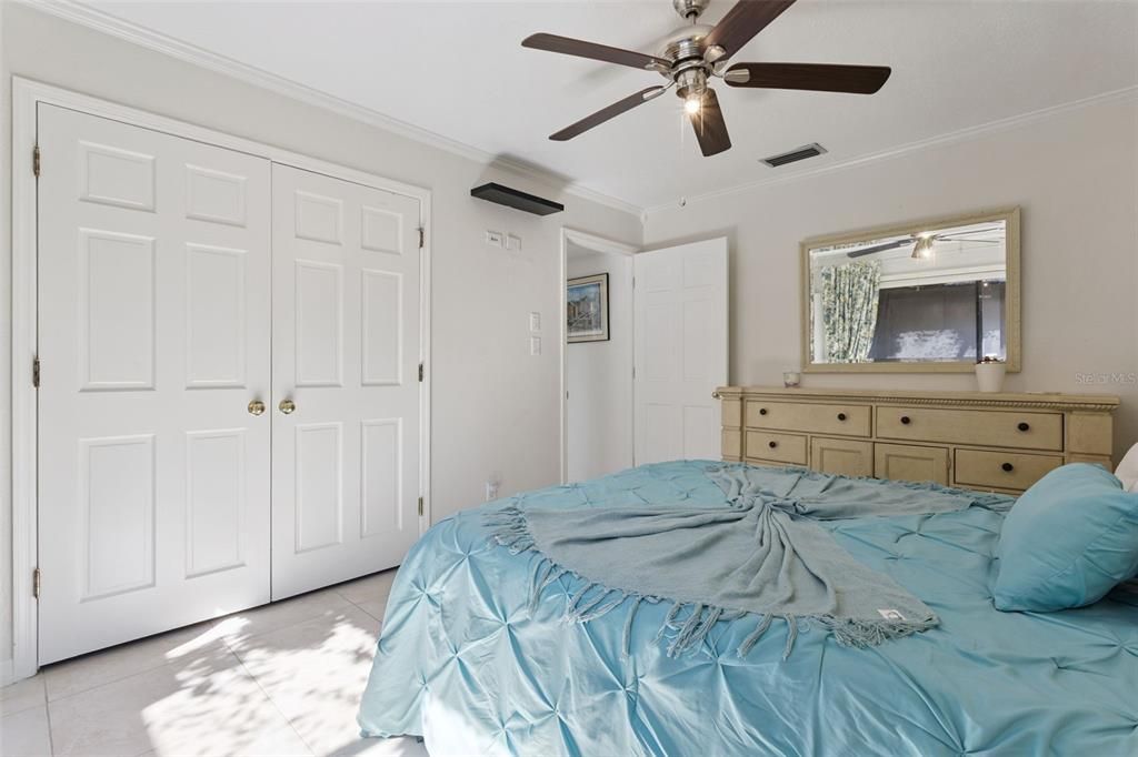 На продажу: $399,000 (2 спален, 2 ванн, 1688 Квадратных фут)