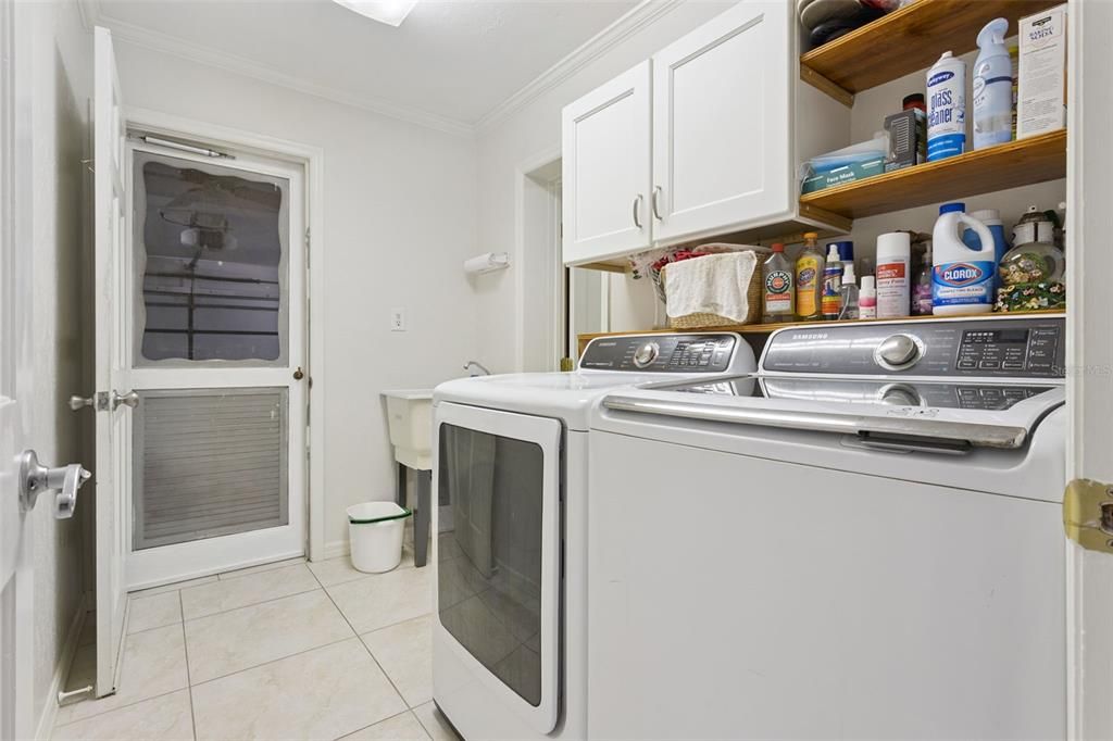 На продажу: $399,000 (2 спален, 2 ванн, 1688 Квадратных фут)