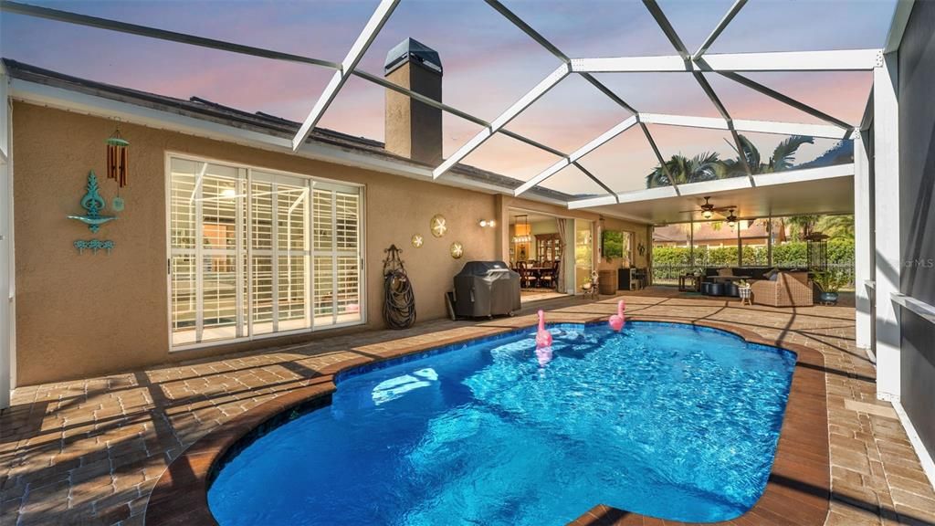 Activo con contrato: $645,000 (3 camas, 2 baños, 1976 Pies cuadrados)