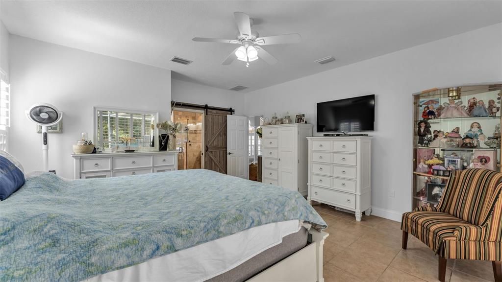 Activo con contrato: $645,000 (3 camas, 2 baños, 1976 Pies cuadrados)