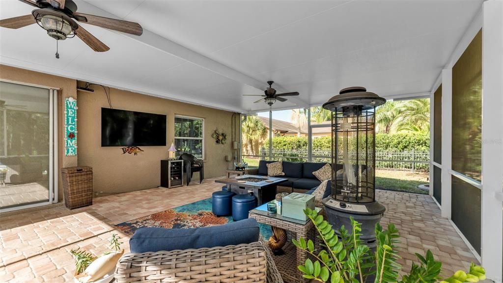 Activo con contrato: $645,000 (3 camas, 2 baños, 1976 Pies cuadrados)