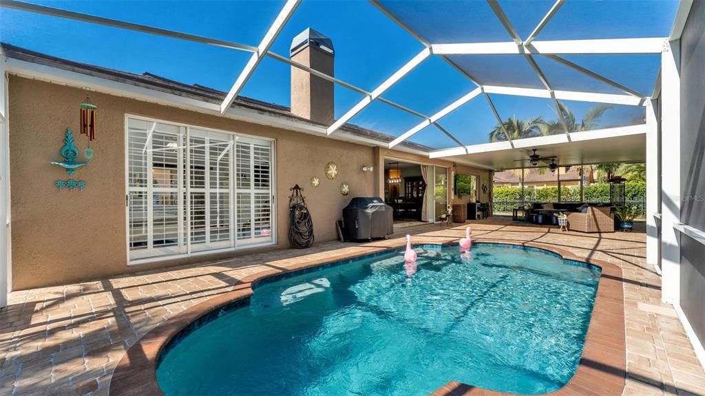 Activo con contrato: $645,000 (3 camas, 2 baños, 1976 Pies cuadrados)