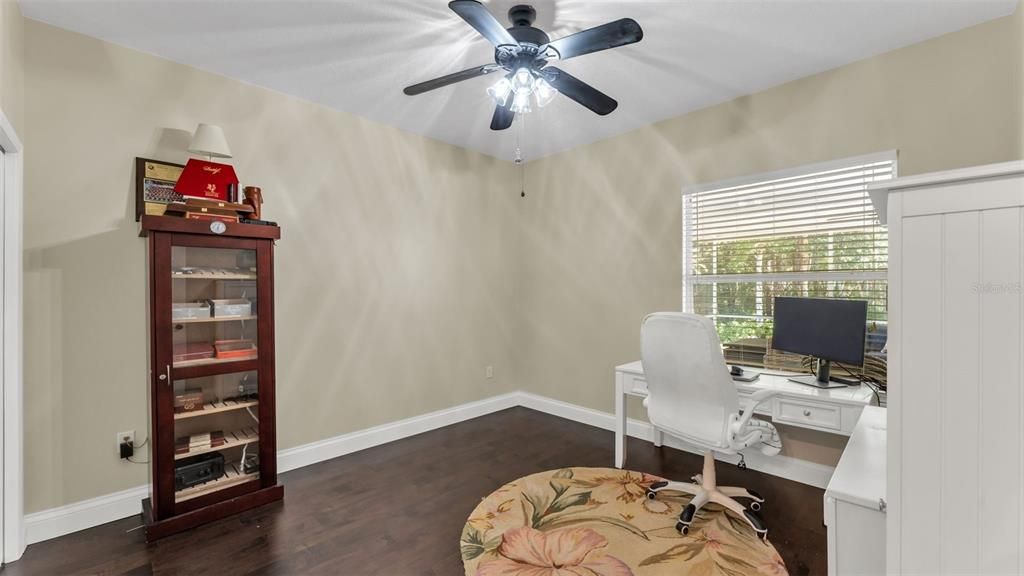 Activo con contrato: $645,000 (3 camas, 2 baños, 1976 Pies cuadrados)