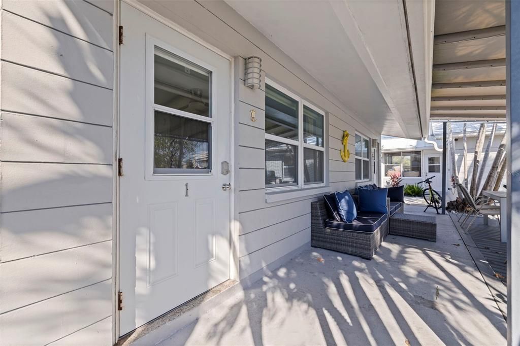 待售: $1,250,000 (4 贝兹, 0 浴室, 1640 平方英尺)