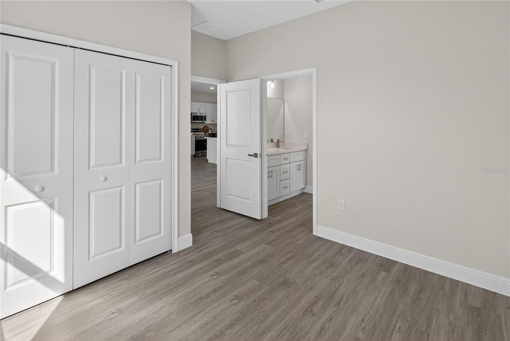 На продажу: $320,000 (4 спален, 3 ванн, 1865 Квадратных фут)