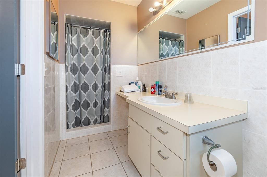 待售: $412,000 (3 贝兹, 2 浴室, 1640 平方英尺)