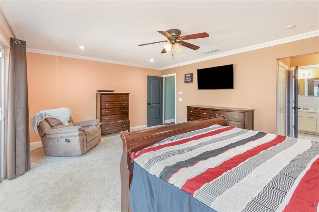 待售: $412,000 (3 贝兹, 2 浴室, 1640 平方英尺)