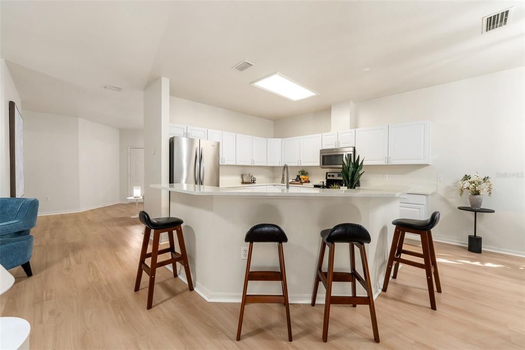 For Sale: $439,000 (4 beds, 2 baths, 1884 Square Feet)