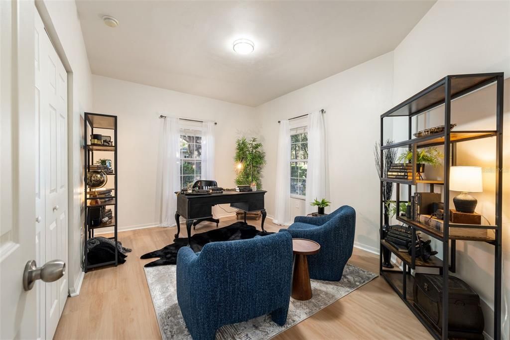 For Sale: $439,000 (4 beds, 2 baths, 1884 Square Feet)