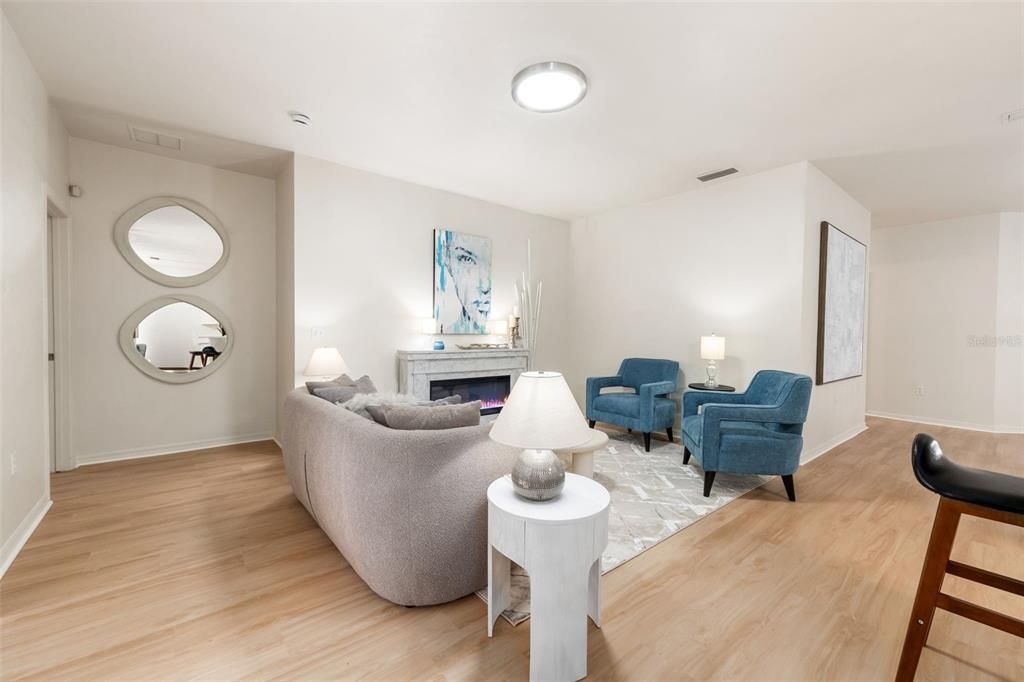 For Sale: $439,000 (4 beds, 2 baths, 1884 Square Feet)