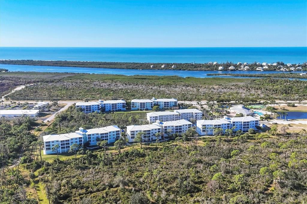 For Sale: $289,000 (2 beds, 2 baths, 1009 Square Feet)