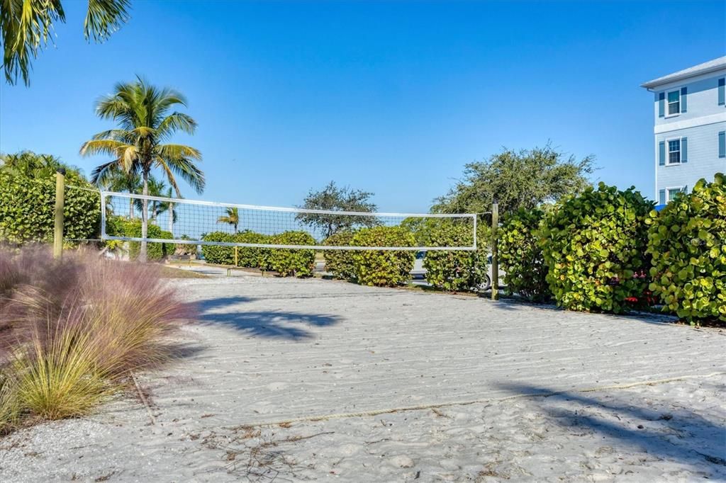 For Sale: $289,000 (2 beds, 2 baths, 1009 Square Feet)