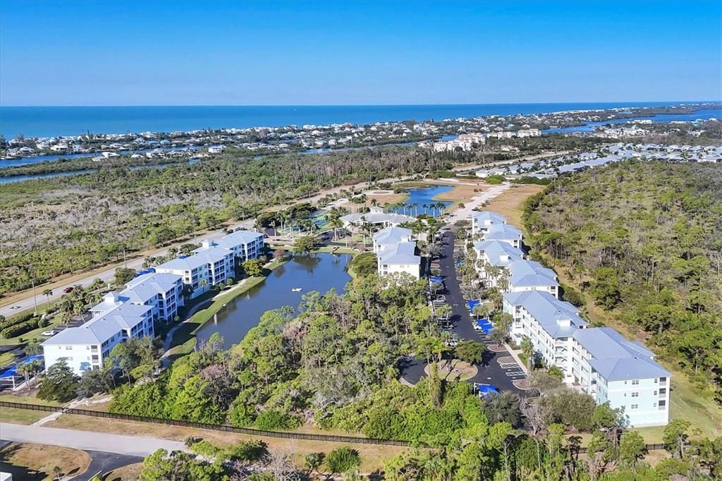 For Sale: $289,000 (2 beds, 2 baths, 1009 Square Feet)