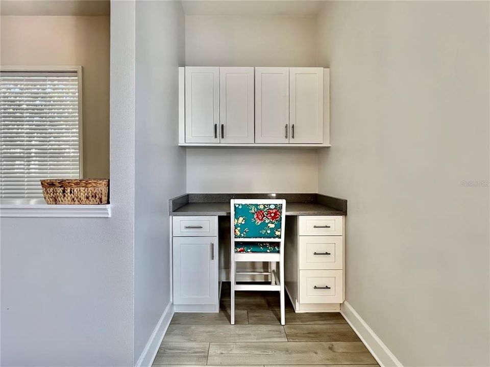 合同活跃: $310,000 (1 贝兹, 1 浴室, 792 平方英尺)