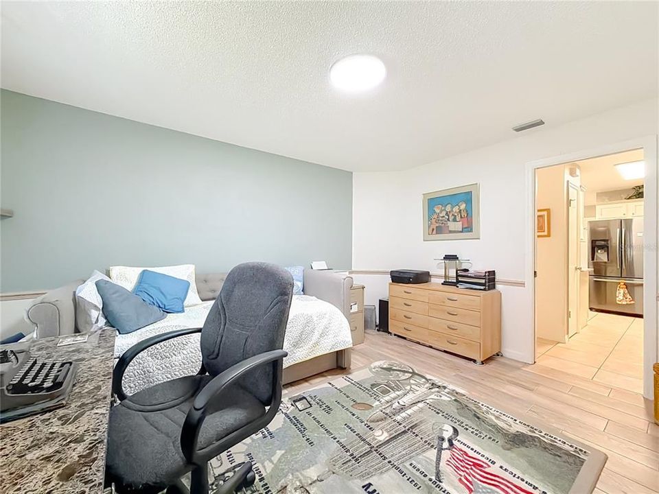 Activo con contrato: $334,900 (3 camas, 2 baños, 1827 Pies cuadrados)