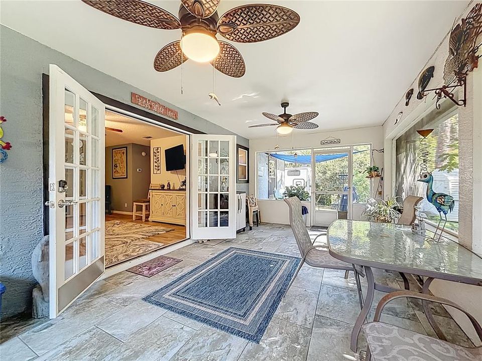 Activo con contrato: $334,900 (3 camas, 2 baños, 1827 Pies cuadrados)