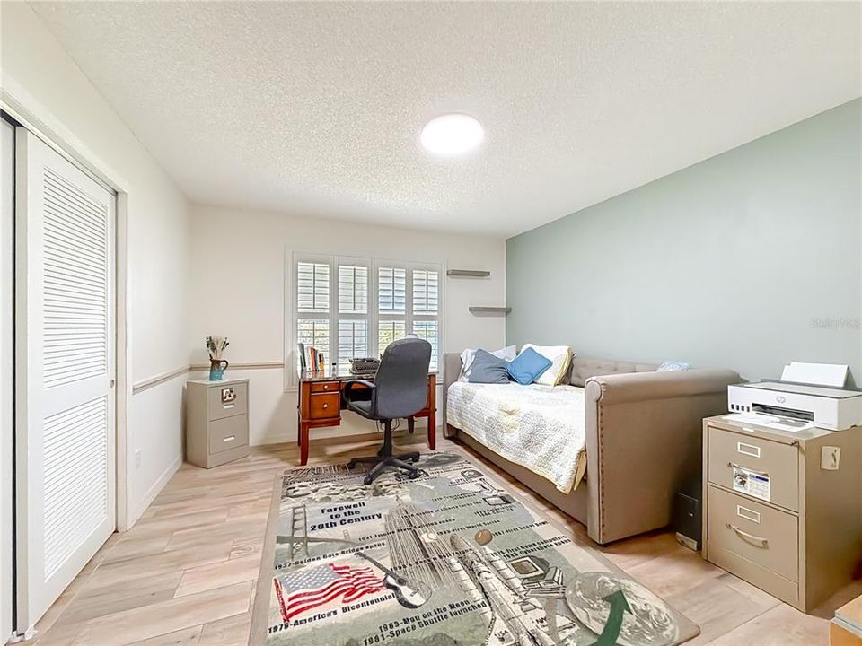 Activo con contrato: $334,900 (3 camas, 2 baños, 1827 Pies cuadrados)