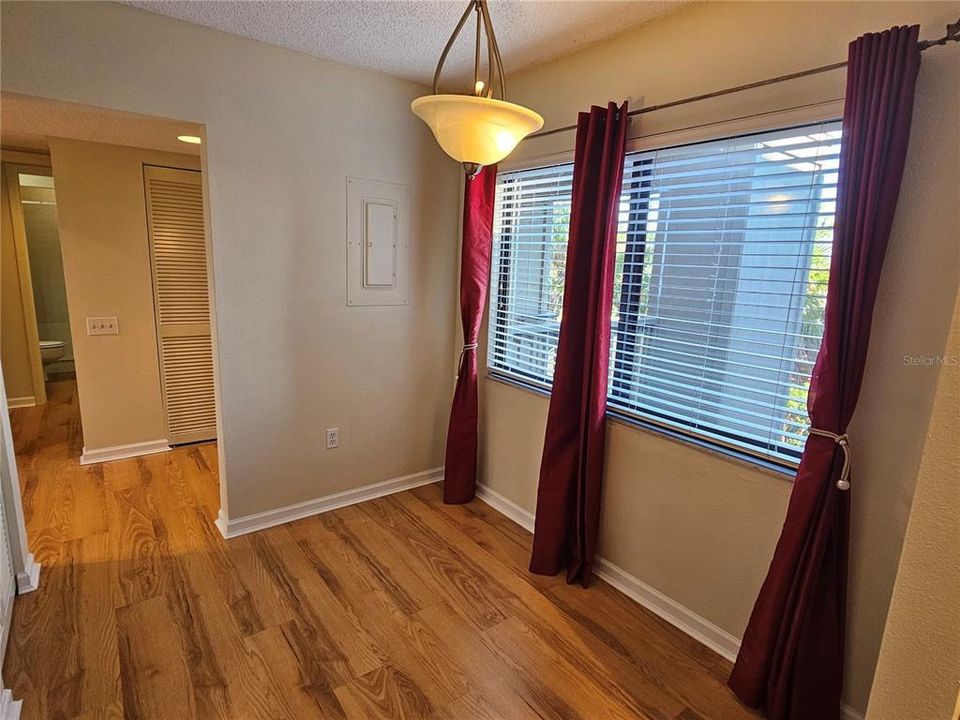 For Rent: $1,500 (2 beds, 2 baths, 1325 Square Feet)