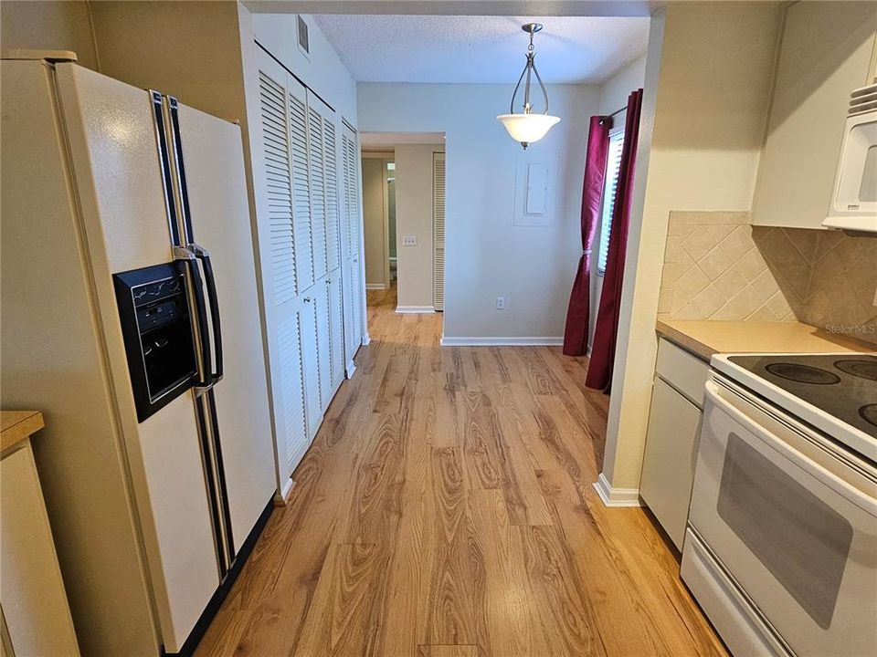 For Rent: $1,500 (2 beds, 2 baths, 1325 Square Feet)