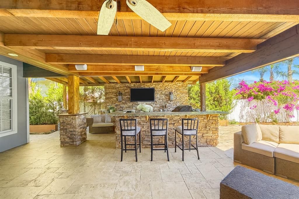 В аренду: $5,850 (3 спален, 3 ванн, 2730 Квадратных фут)