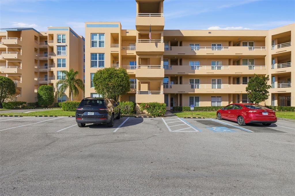 For Sale: $329,900 (2 beds, 2 baths, 1396 Square Feet)