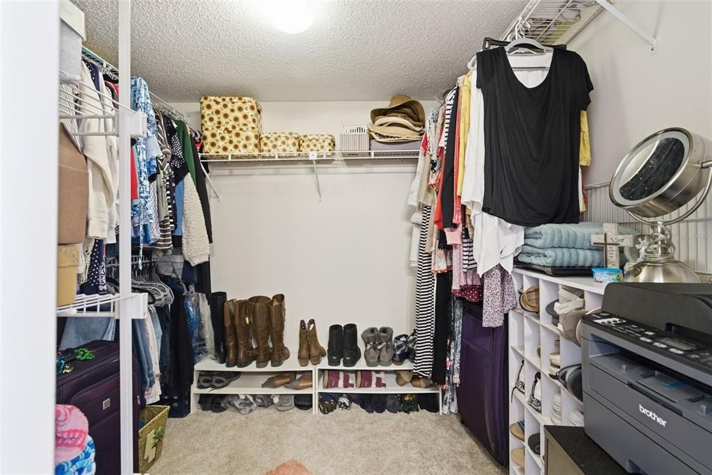 For Sale: $329,900 (2 beds, 2 baths, 1396 Square Feet)