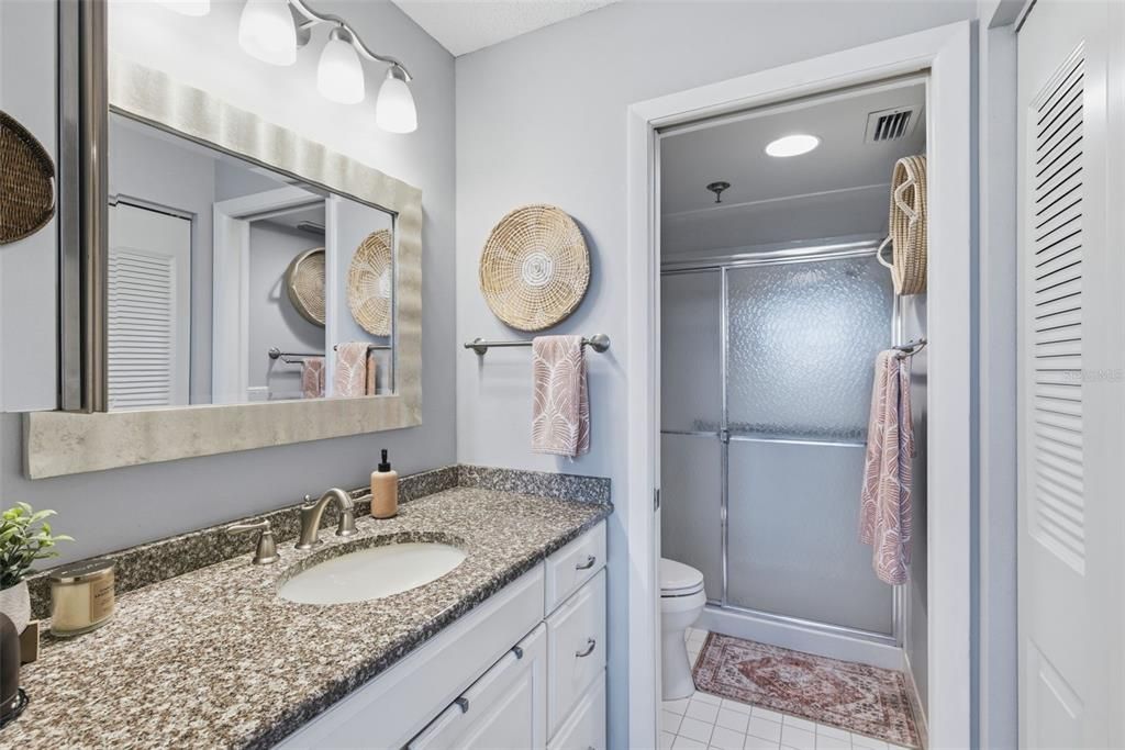 For Sale: $329,900 (2 beds, 2 baths, 1396 Square Feet)