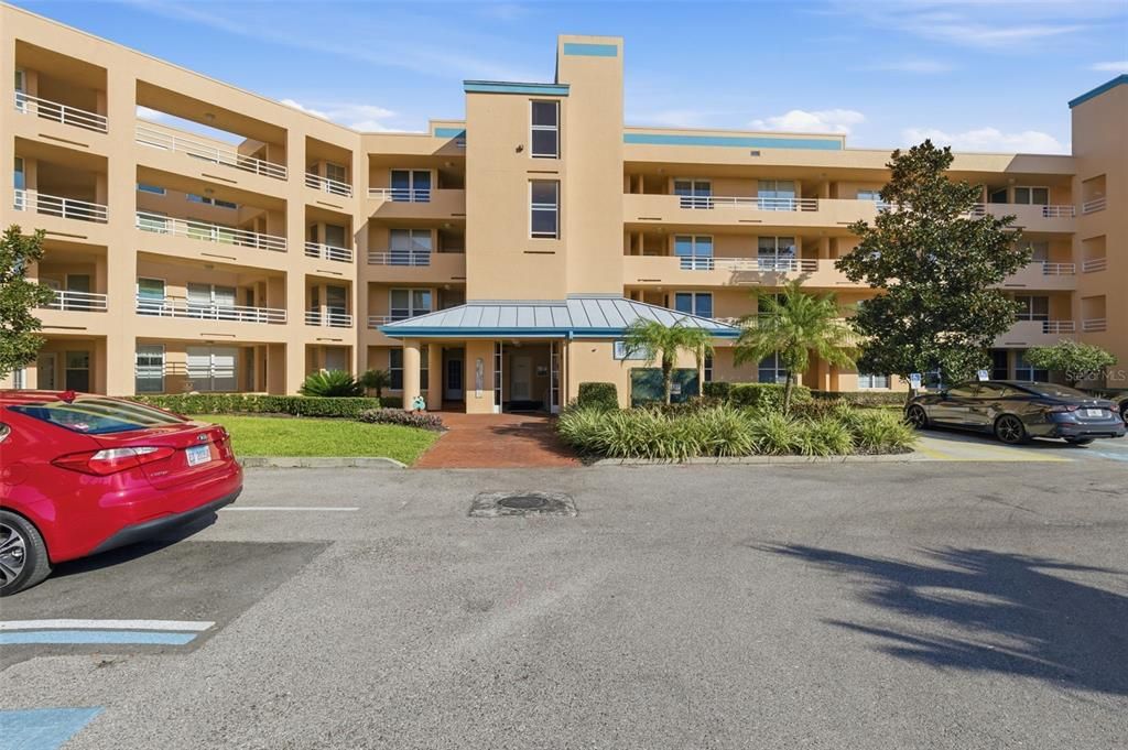 For Sale: $329,900 (2 beds, 2 baths, 1396 Square Feet)