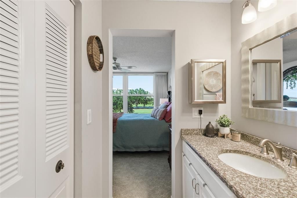 For Sale: $329,900 (2 beds, 2 baths, 1396 Square Feet)