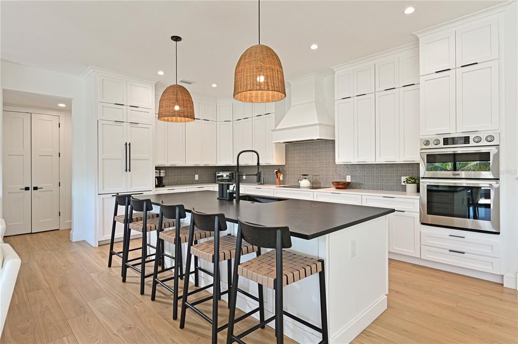 For Sale: $4,395,000 (4 beds, 4 baths, 3010 Square Feet)