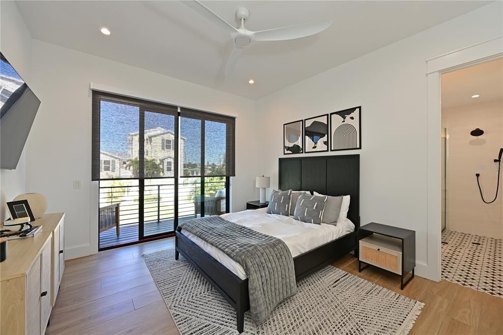 For Sale: $4,395,000 (4 beds, 4 baths, 3010 Square Feet)