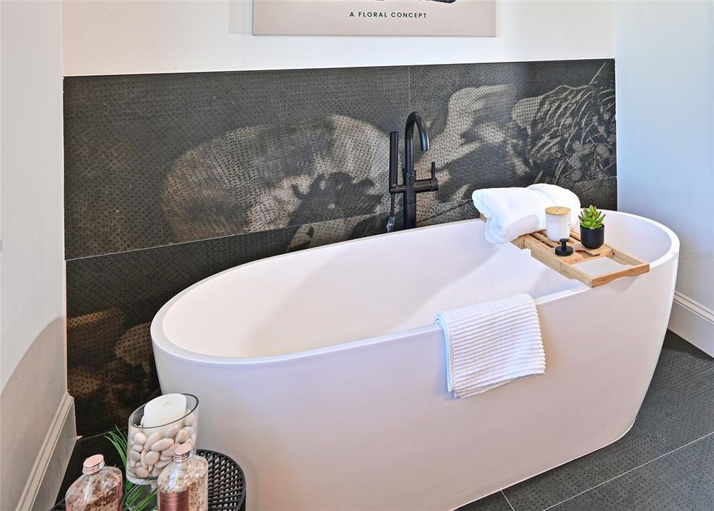 For Sale: $4,395,000 (4 beds, 4 baths, 3010 Square Feet)