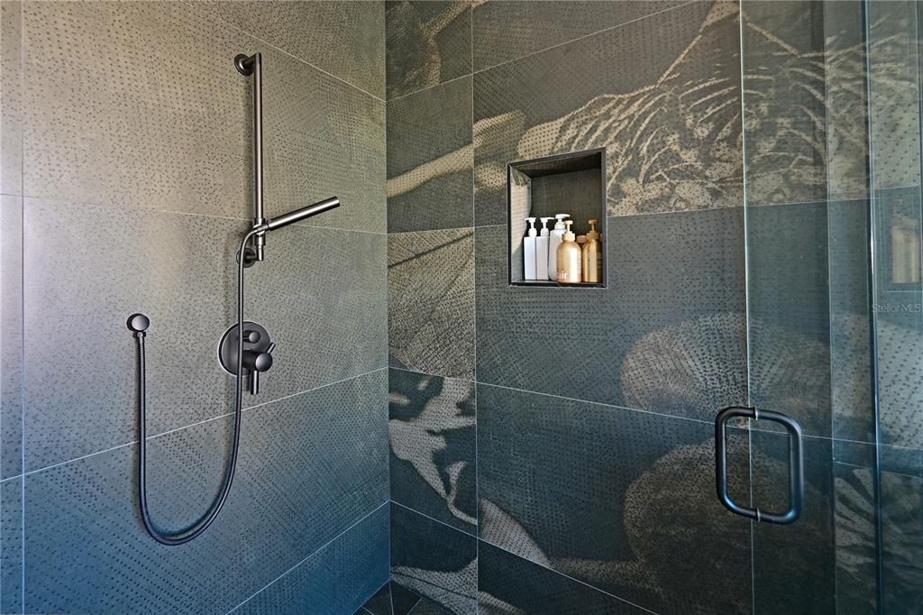 For Sale: $4,395,000 (4 beds, 4 baths, 3010 Square Feet)