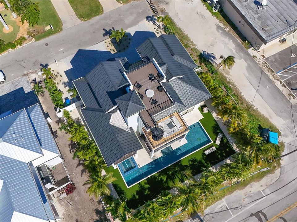 For Sale: $4,395,000 (4 beds, 4 baths, 3010 Square Feet)