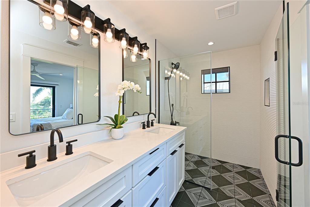 For Sale: $4,395,000 (4 beds, 4 baths, 3010 Square Feet)