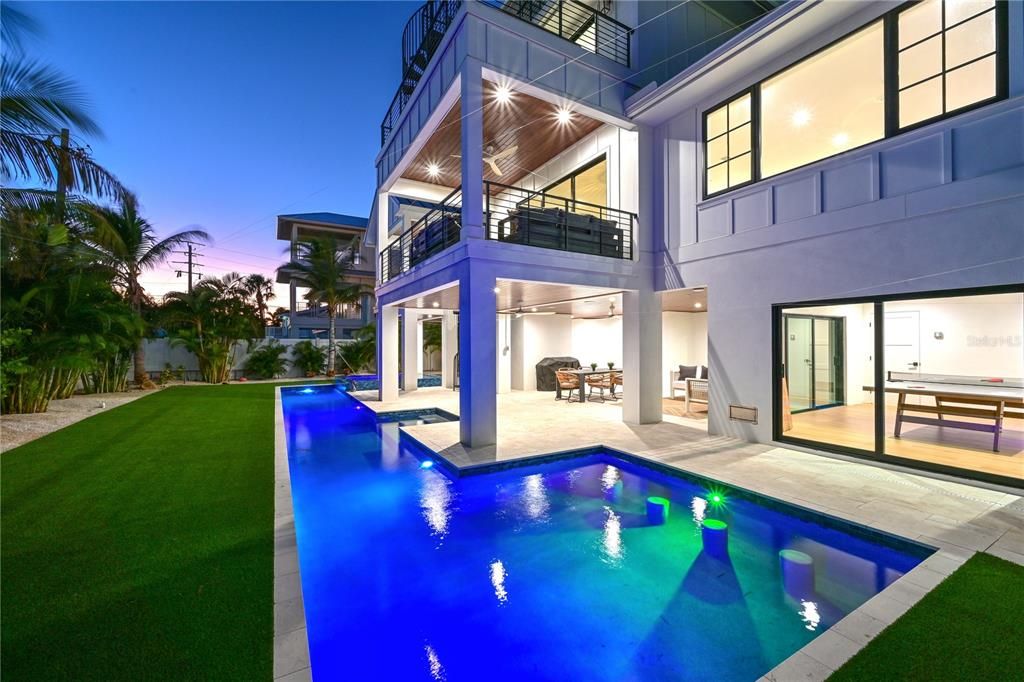 For Sale: $4,395,000 (4 beds, 4 baths, 3010 Square Feet)