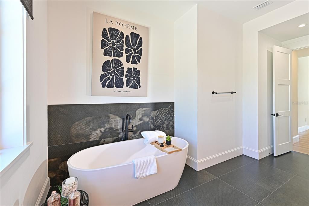 For Sale: $4,395,000 (4 beds, 4 baths, 3010 Square Feet)