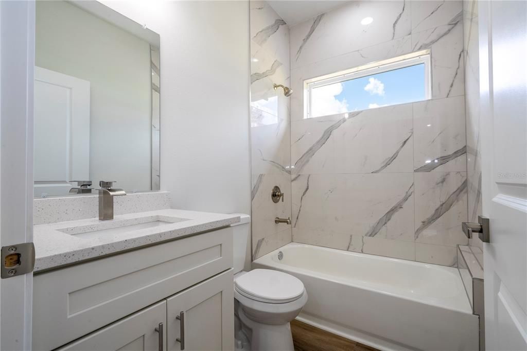 For Sale: $334,899 (4 beds, 3 baths, 1952 Square Feet)