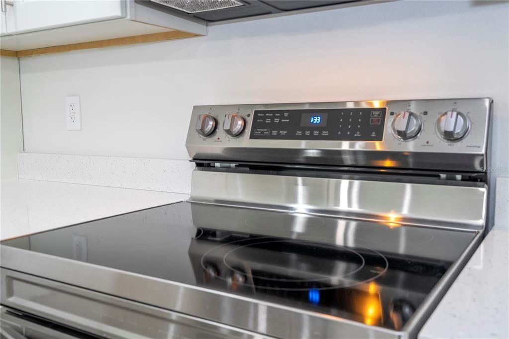 For Sale: $334,899 (4 beds, 3 baths, 1952 Square Feet)