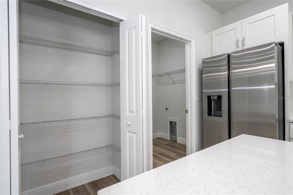 For Sale: $334,899 (4 beds, 3 baths, 1952 Square Feet)