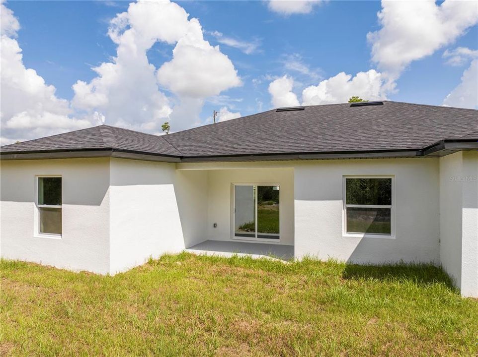 For Sale: $334,899 (4 beds, 3 baths, 1952 Square Feet)