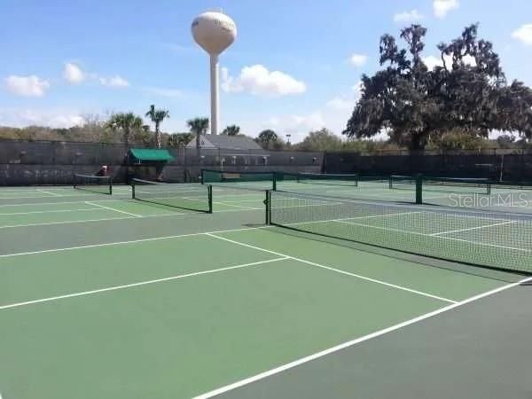 En Renta: $2,150 (3 camas, 2 baños, 1392 Pies cuadrados)